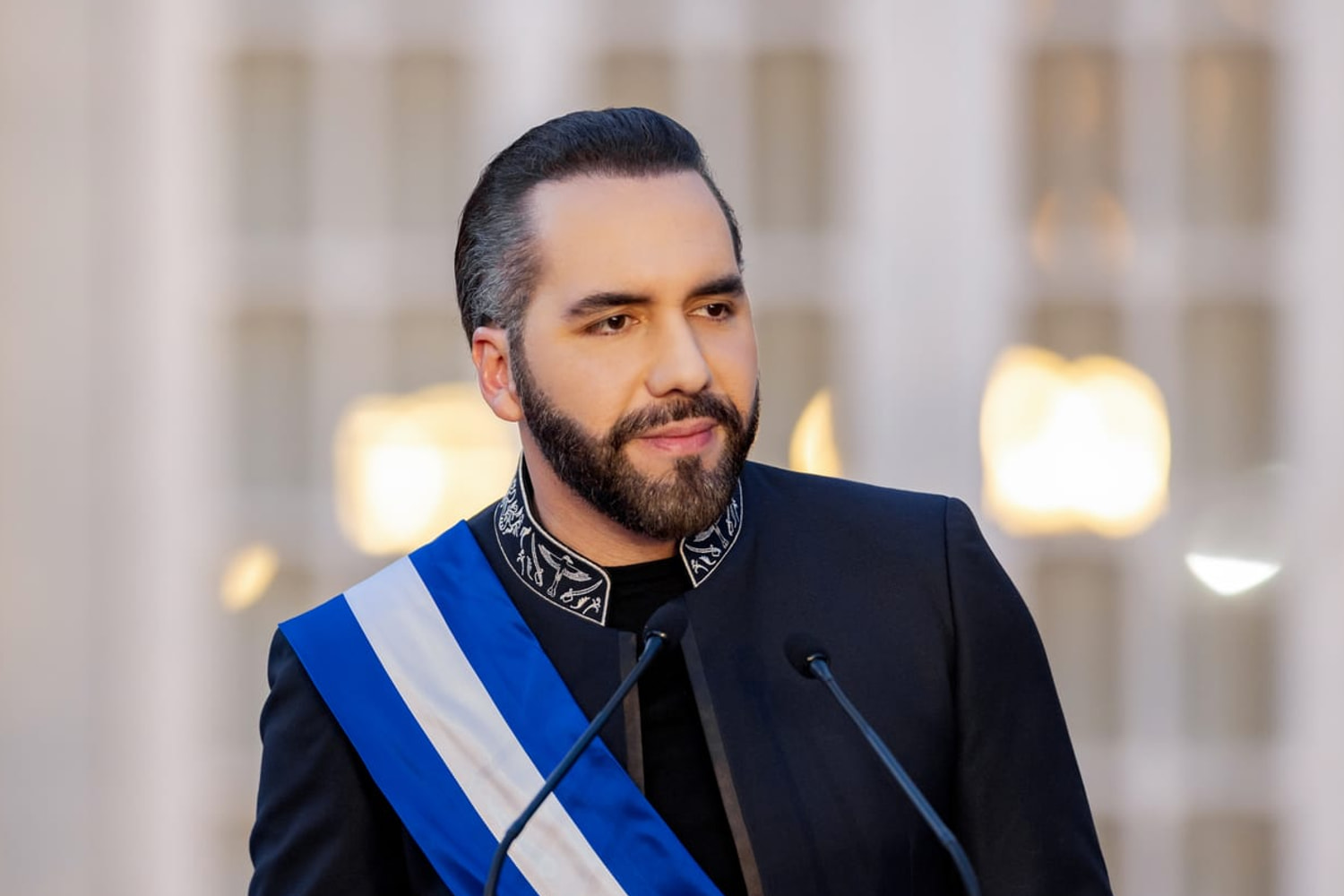 Retrato de Bukele